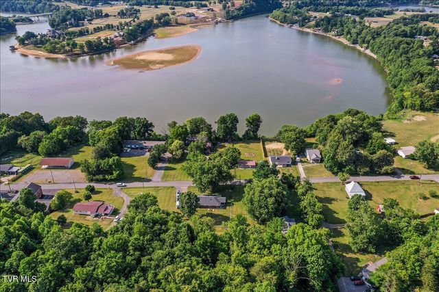 744 South Austin Springs Road, Johnson City, TN 37601