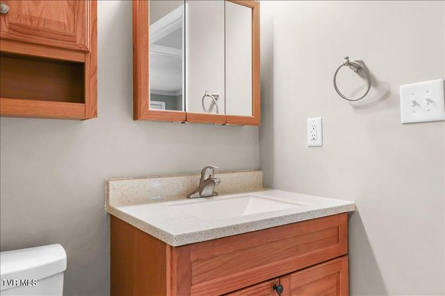 744 South Austin Springs Road, Johnson City, TN 37601