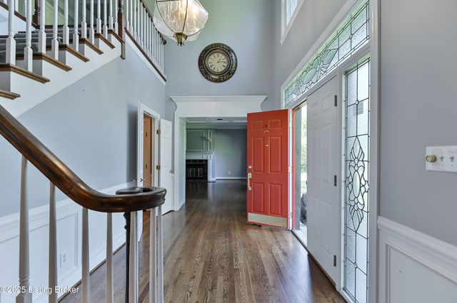8804 Wolf Pen Branch Rd, Prospect, KY 40059