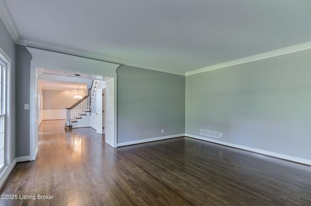 8804 Wolf Pen Branch Rd, Prospect, KY 40059