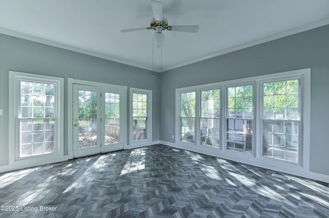 8804 Wolf Pen Branch Rd, Prospect, KY 40059