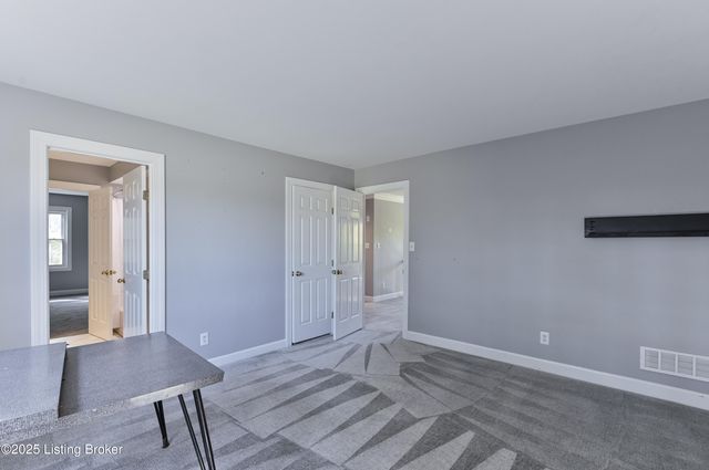 8804 Wolf Pen Branch Rd, Prospect, KY 40059