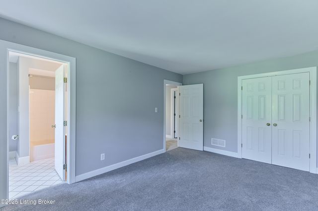 8804 Wolf Pen Branch Rd, Prospect, KY 40059