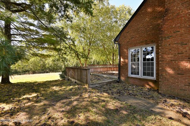 8804 Wolf Pen Branch Rd, Prospect, KY 40059
