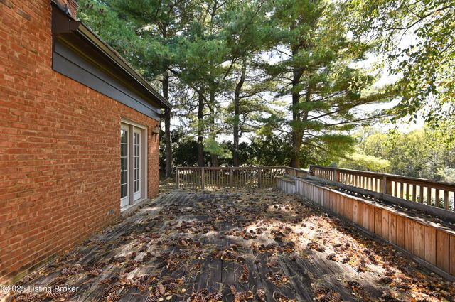 8804 Wolf Pen Branch Rd, Prospect, KY 40059