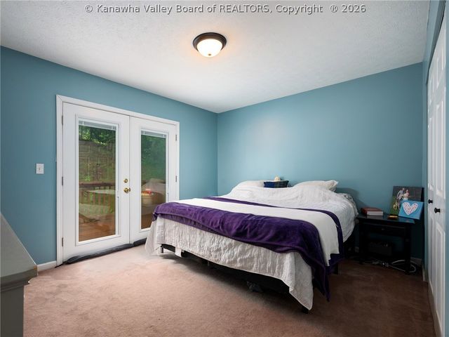 5 Lake Lane, Nitro, WV 25143