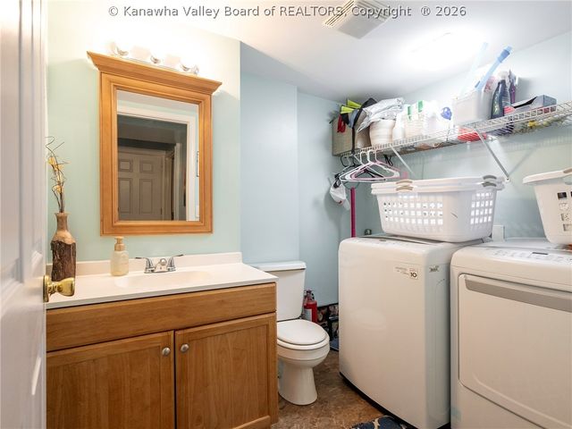 5 Lake Lane, Nitro, WV 25143