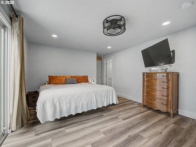 1413 Sw 14TH St, Gresham, OR 97080
