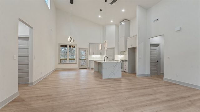 10 Branchwood Lane, Bella Vista, AR 72715