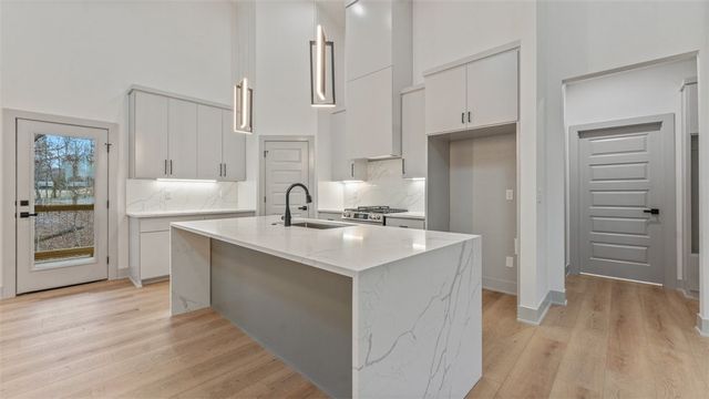 10 Branchwood Lane, Bella Vista, AR 72715