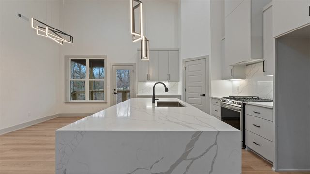 10 Branchwood Lane, Bella Vista, AR 72715