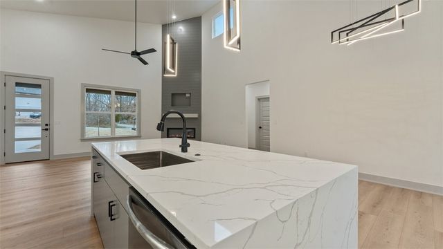 10 Branchwood Lane, Bella Vista, AR 72715