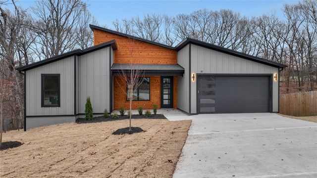 10 Branchwood Lane, Bella Vista, AR 72715