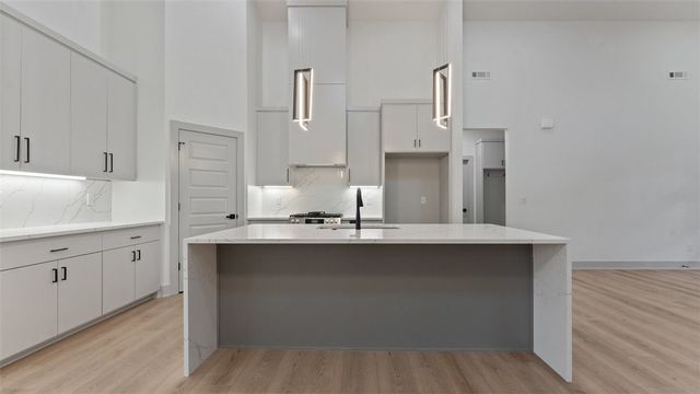 10 Branchwood Lane, Bella Vista, AR 72715