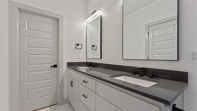 10 Branchwood Lane, Bella Vista, AR 72715