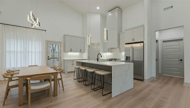 10 Branchwood Lane, Bella Vista, AR 72715