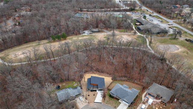 10 Branchwood Lane, Bella Vista, AR 72715