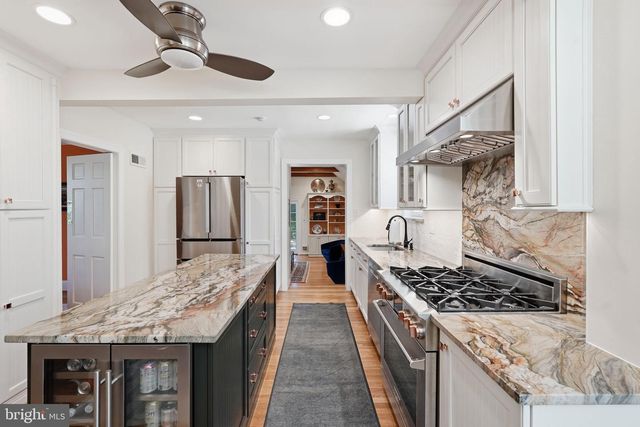 7101 WESTERN AVE NW, Washington, DC 20015