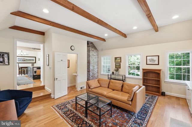 7101 WESTERN AVE NW, Washington, DC 20015