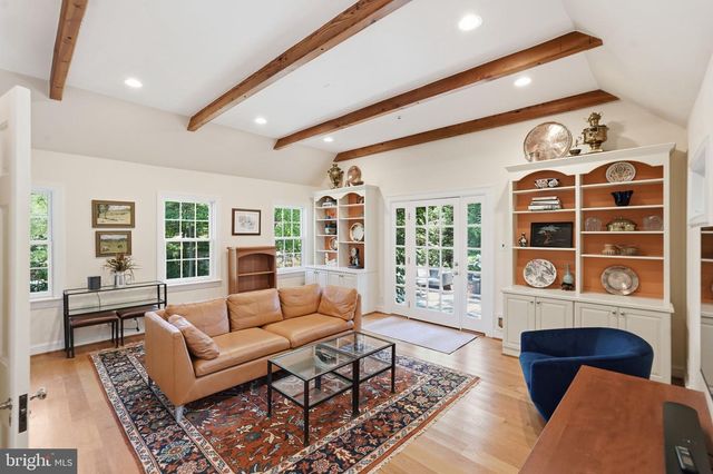 7101 WESTERN AVE NW, Washington, DC 20015