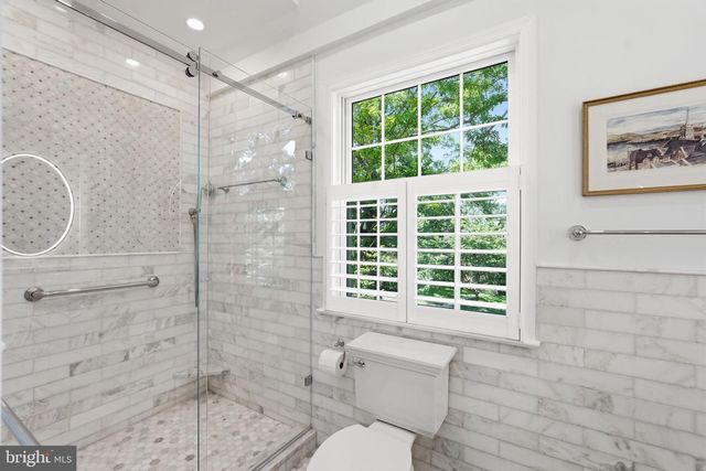 7101 WESTERN AVE NW, Washington, DC 20015