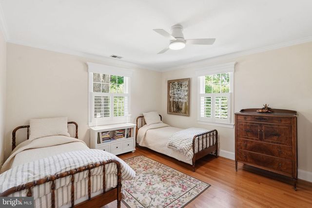 7101 WESTERN AVE NW, Washington, DC 20015
