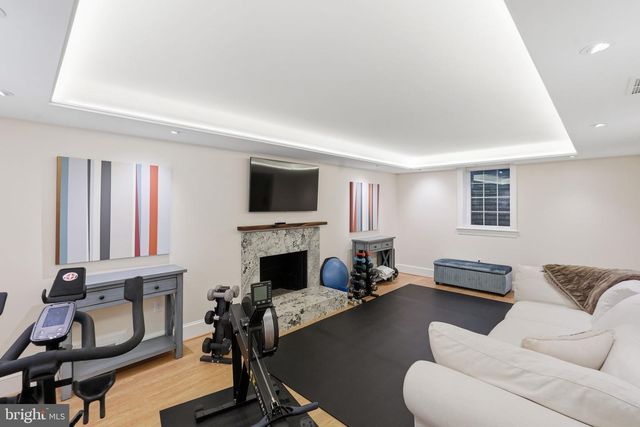 7101 WESTERN AVE NW, Washington, DC 20015