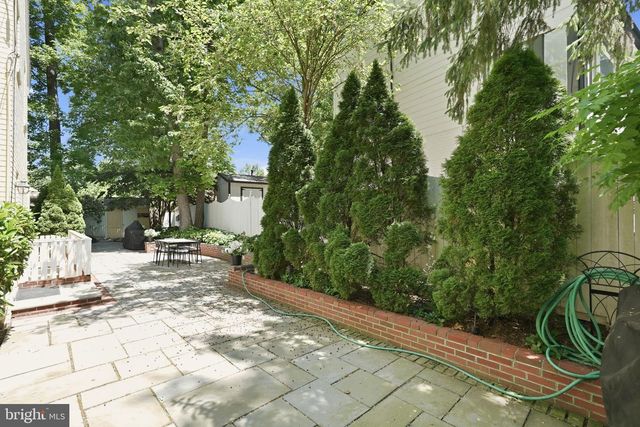 7101 WESTERN AVE NW, Washington, DC 20015