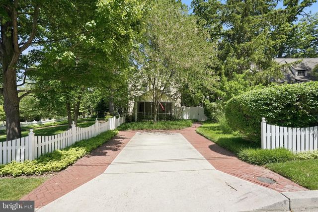 7101 WESTERN AVE NW, Washington, DC 20015