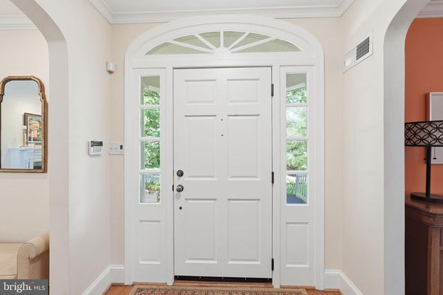 7101 WESTERN AVE NW, Washington, DC 20015