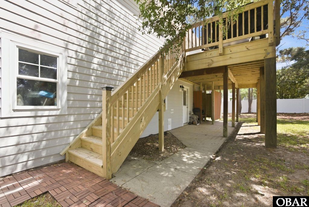 Image 26 of property listing at 125 W Oak Knoll Drive Lot 18, Nags Head, NC 27959