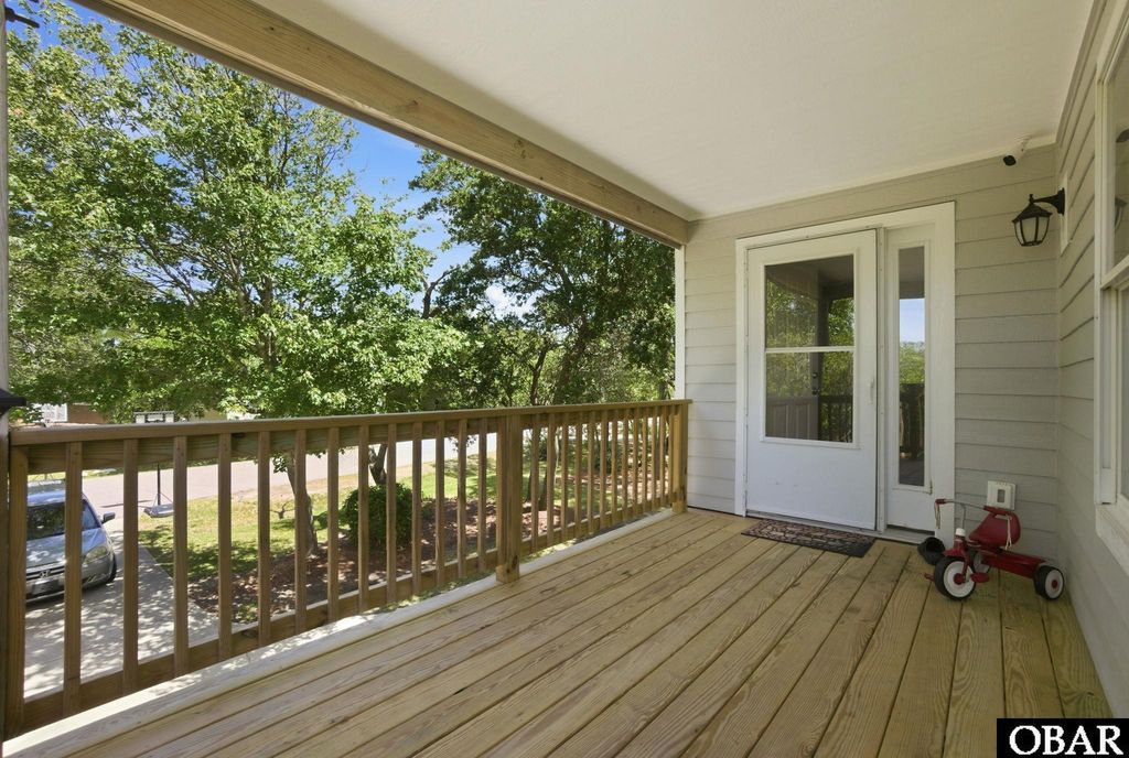 Image 29 of property listing at 125 W Oak Knoll Drive Lot 18, Nags Head, NC 27959