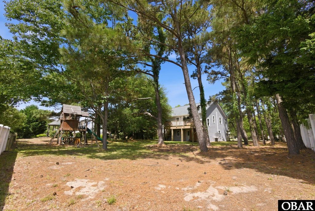 Image 32 of property listing at 125 W Oak Knoll Drive Lot 18, Nags Head, NC 27959