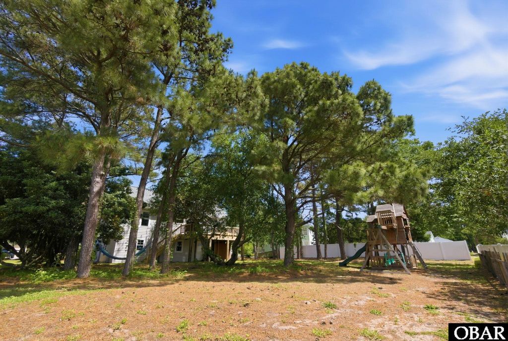 Image 35 of property listing at 125 W Oak Knoll Drive Lot 18, Nags Head, NC 27959