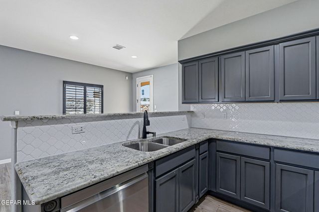 2120 HONOUR POINT Place, El Paso, TX 79938