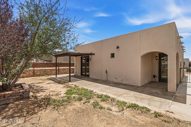 2120 HONOUR POINT Place, El Paso, TX 79938