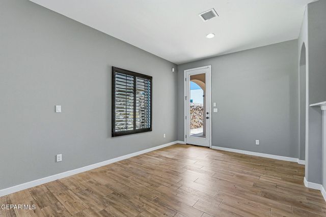 2120 HONOUR POINT Place, El Paso, TX 79938