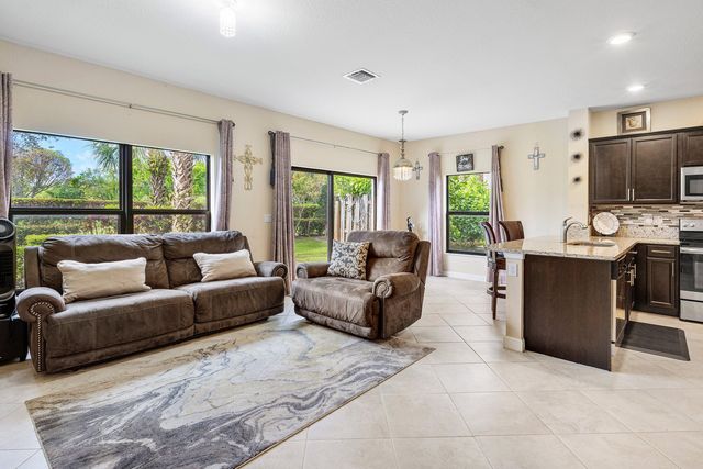 4648 Silver Saw, Lake Worth, FL 33463