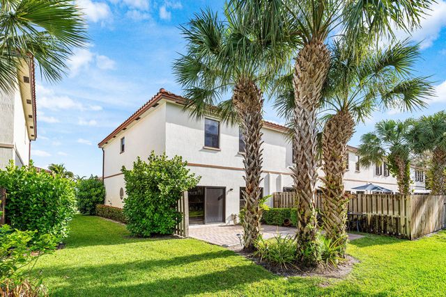 4648 Silver Saw, Lake Worth, FL 33463