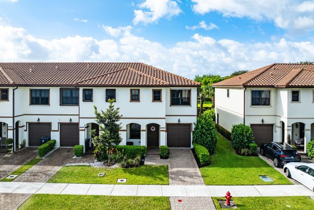 4648 Silver Saw, Lake Worth, FL 33463