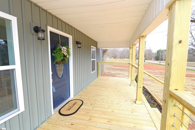 1736 Ezell Road, Chesnee, SC 29323