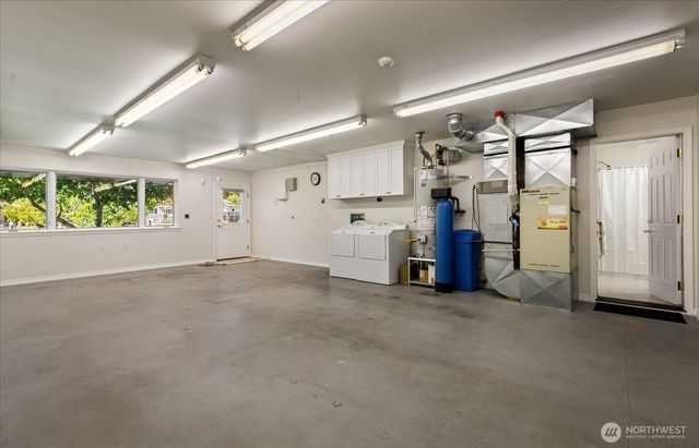 2169 Mariner Beach Drive, Oak Harbor, WA 98277