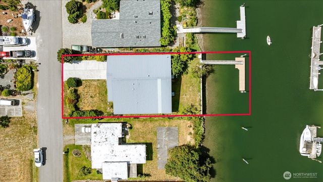 2169 Mariner Beach Drive, Oak Harbor, WA 98277