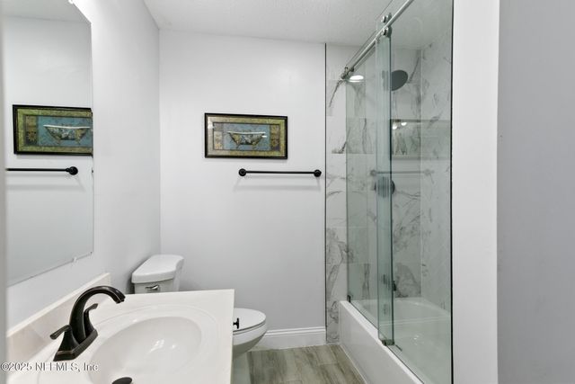 10342 BRIARCLIFF Road E, Jacksonville, FL 32218