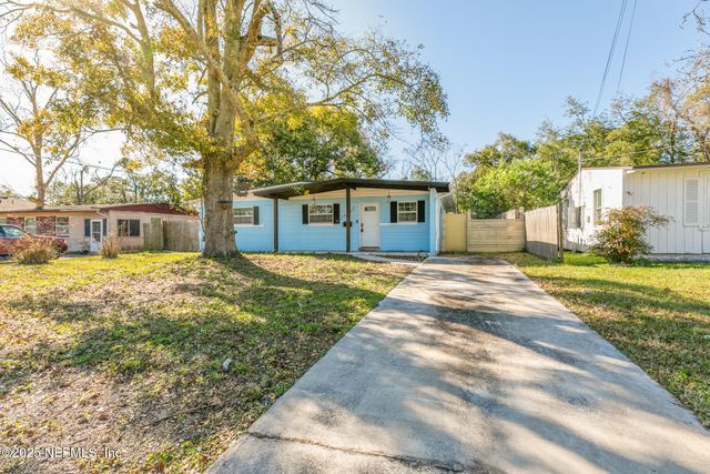 10342 BRIARCLIFF Road E, Jacksonville, FL 32218