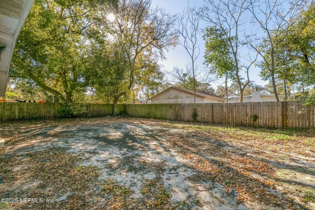 10342 BRIARCLIFF Road E, Jacksonville, FL 32218