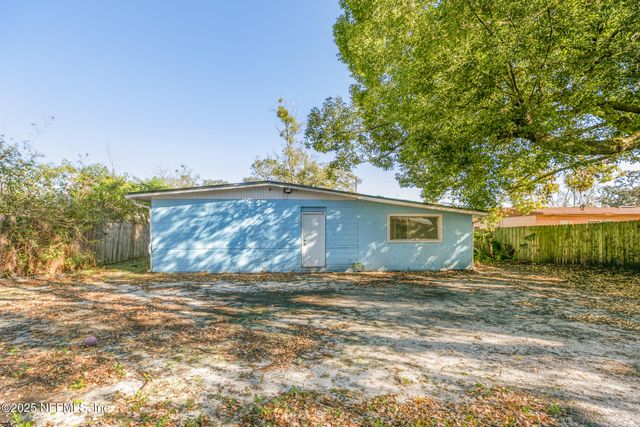 10342 BRIARCLIFF Road E, Jacksonville, FL 32218