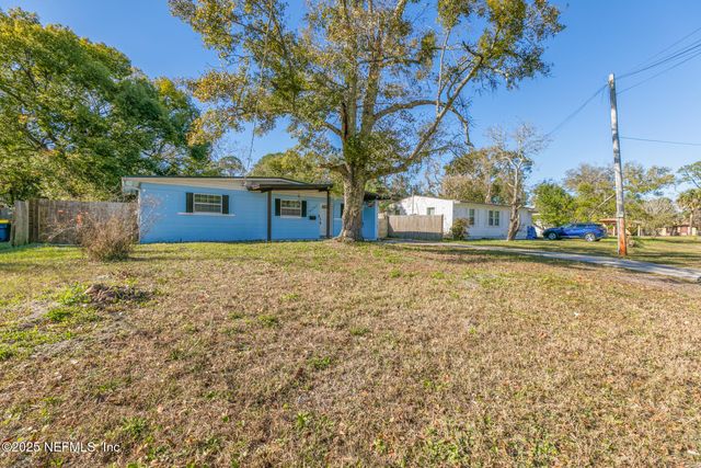 10342 BRIARCLIFF Road E, Jacksonville, FL 32218
