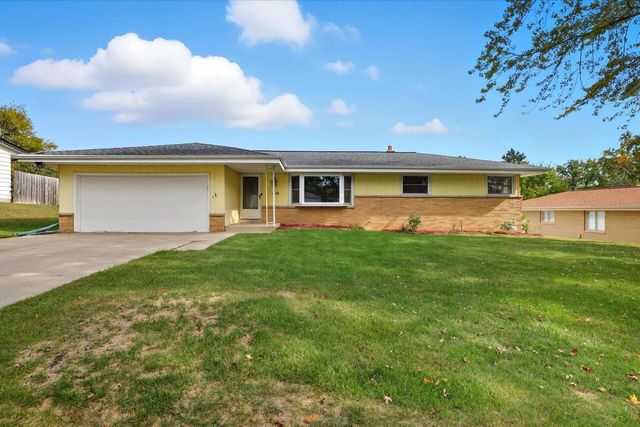 7416 N 42nd STREET, Milwaukee, WI 53209
