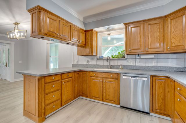 213 Mistletoe Lane, Keene, TX 76059